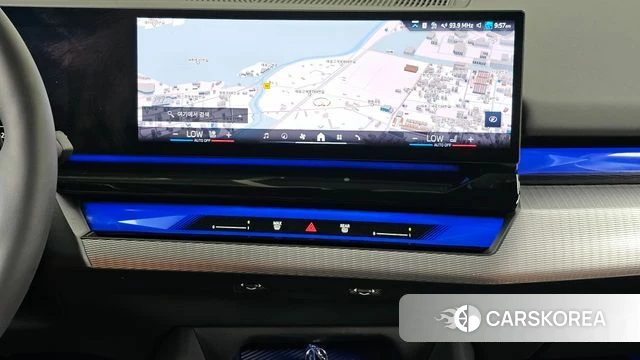 BMW 5 Series (G60) 2025 Черный из Кореи, фото 5