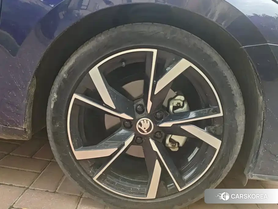 Skoda Octavia 2023 Синий из Китая, фото 5