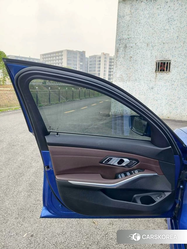 BMW 3 series id 3869875 из Китая 5