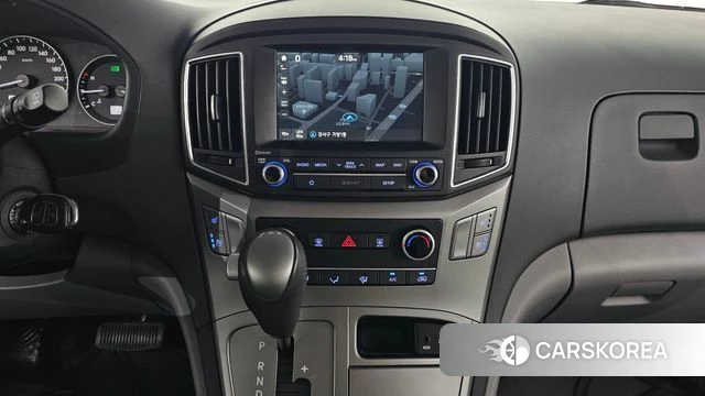 Hyundai The New Grand Starex 2018 Серебристо-серый из Кореи, фото 5