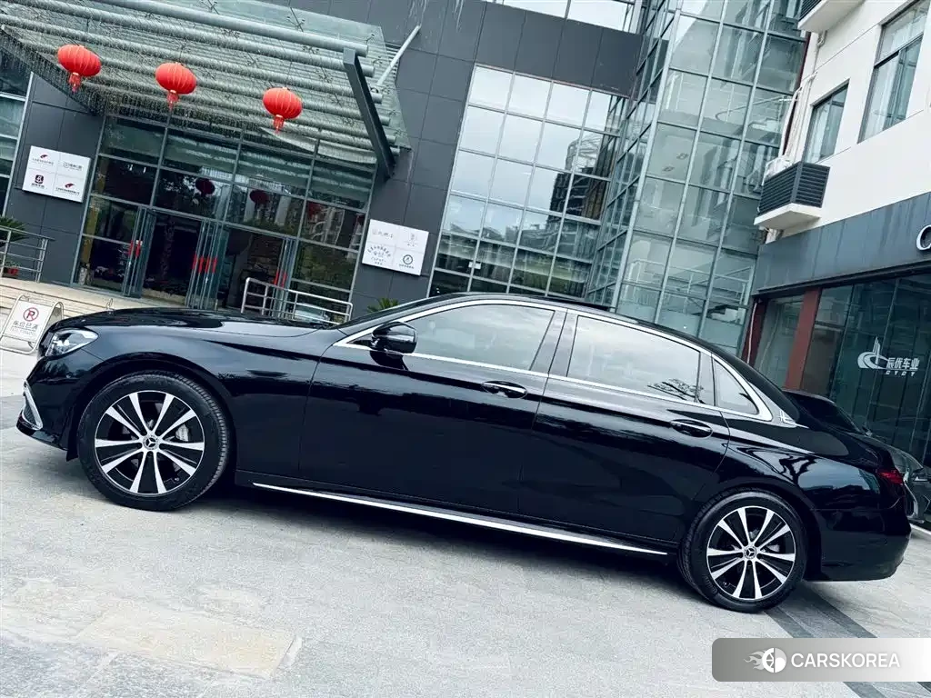 Mercedes-Benz E-class New Energy 2022 Черный из Китая, фото 5