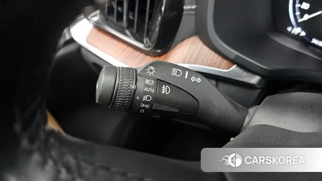 Volvo S60 3rd generation 2021 Белый из Кореи, фото 5