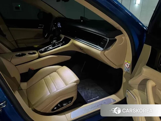 Porsche Panamera (971) 2018 Синий из Кореи, фото 5