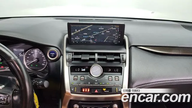 Lexus NX300h 2019 Белый из Кореи, фото 5