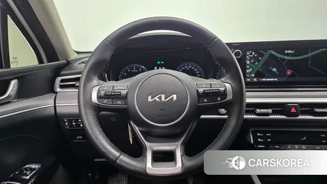 Kia K5 3rd generation 2022 Белый из Кореи, фото 5