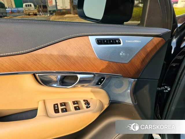 Volvo XC90 second Generation 2018 Черный из Кореи, фото 5