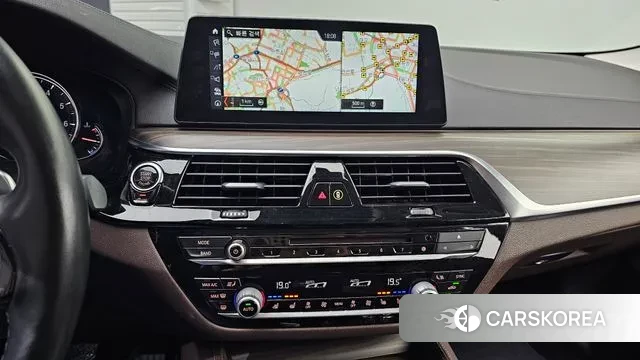 BMW 5 Series (G30) 2018 Серый из Кореи, фото 5