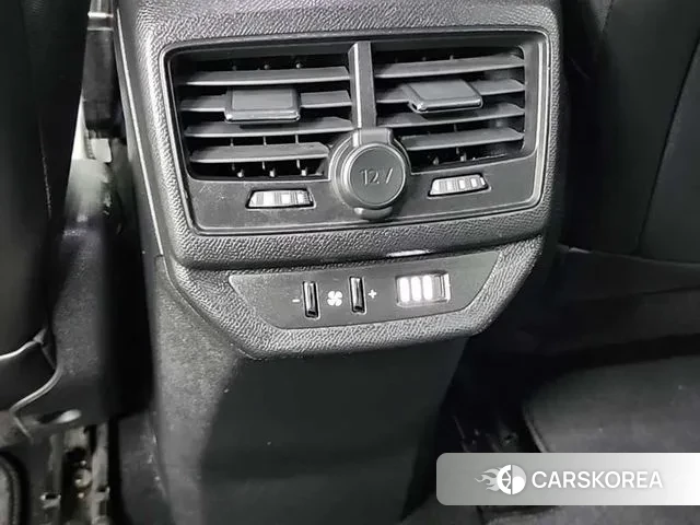 Peugeot 5008 second generation 2018 Серый из Кореи, фото 5