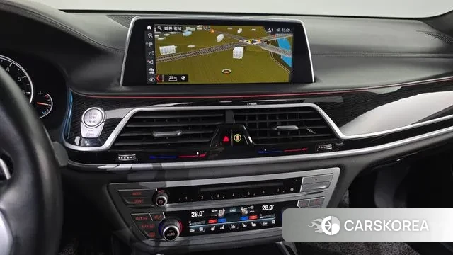 BMW 7 Series (G11) 2018 Черный из Кореи, фото 5