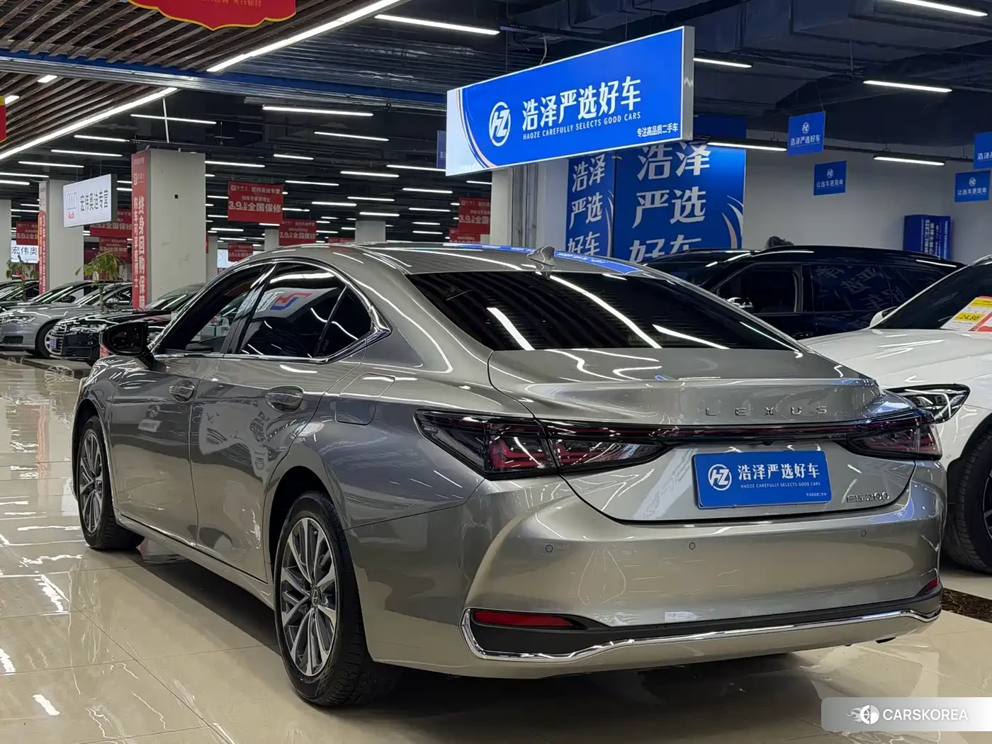 Lexus ES 2025 Champagne/brown из Китая, фото 5