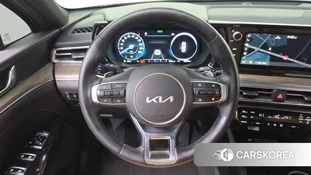 Kia K5 3rd generation 2023 Черный из Кореи, фото 5