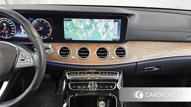 Mercedes-Benz E-Class W213 2018 Черный из Кореи, фото 5