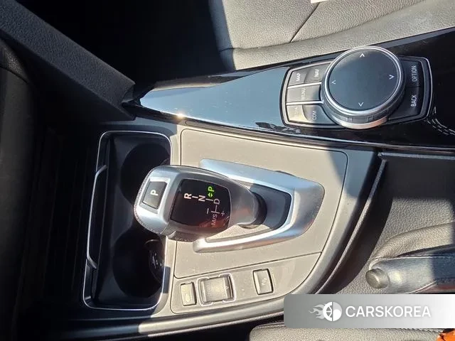 BMW 3 Series (F30) 2018 Белый из Кореи, фото 5