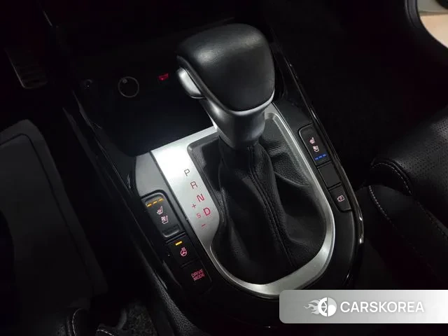 Kia The New K3 2nd generation 2022 Белый из Кореи, фото 5