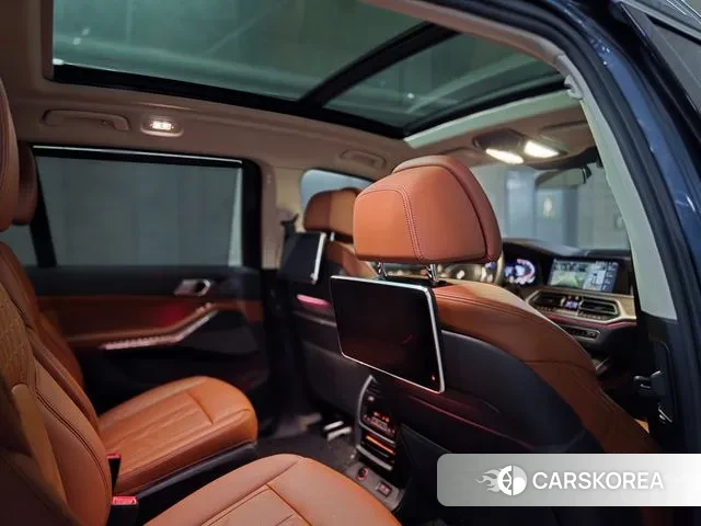 BMW X7 (G07) 2022 Цвет тростника из Кореи, фото 5