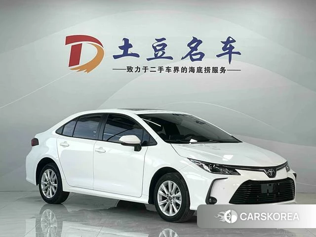 Toyota Corolla 2023 Белый из Китая, фото 5