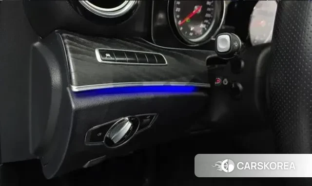 Mercedes-Benz E-Class W213 2018 Серый из Кореи, фото 5