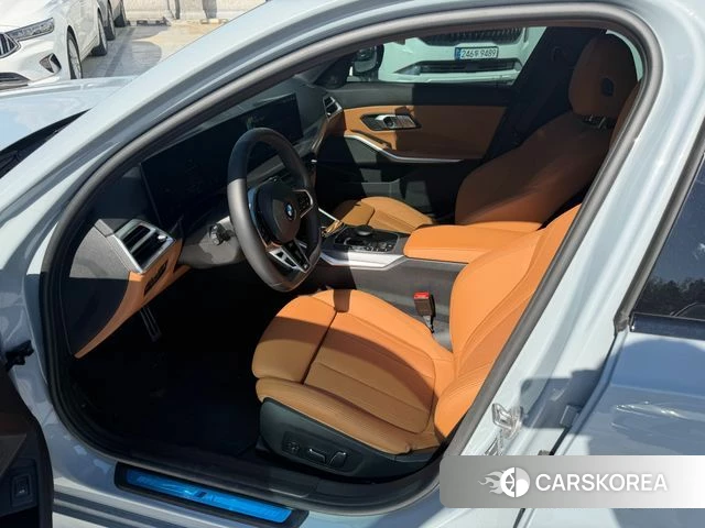 BMW 3 Series (G20) 2025 Серебристо-серый из Кореи, фото 5