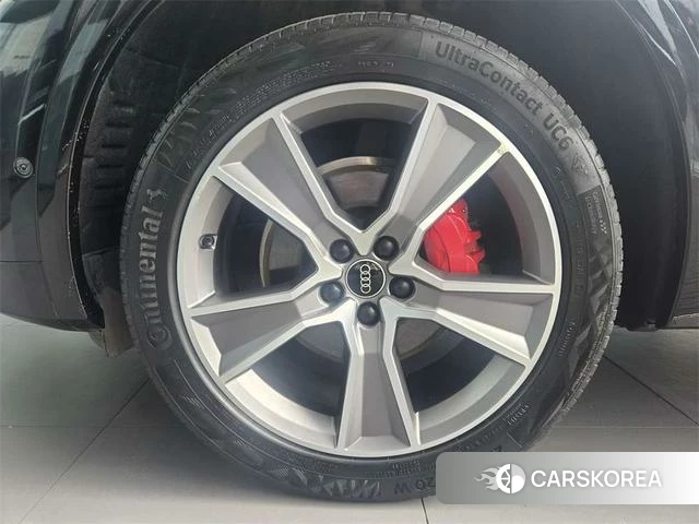 Audi Q5L Sportback 2023 Черный из Китая, фото 5