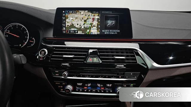 BMW 5 Series (G30) 2018 Черный из Кореи, фото 5