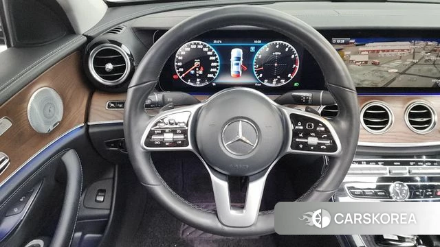Mercedes-Benz E-Class W213 2018 Белый из Кореи, фото 5