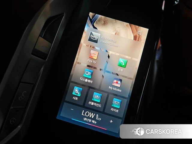 BMW 7 Series (G70) 2023 Серебристо-серый из Кореи, фото 5
