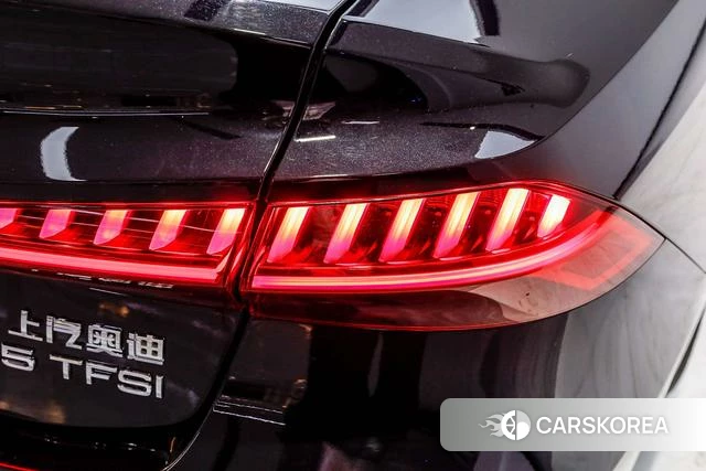 Audi A7L 2024 Черный из Китая, фото 5