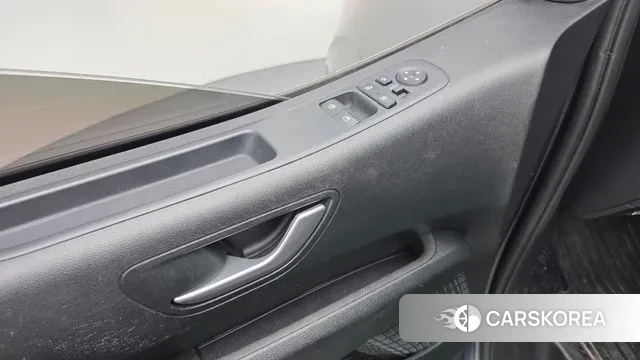 Hyundai Staria 2023 Небесно-голубой из Кореи, фото 5