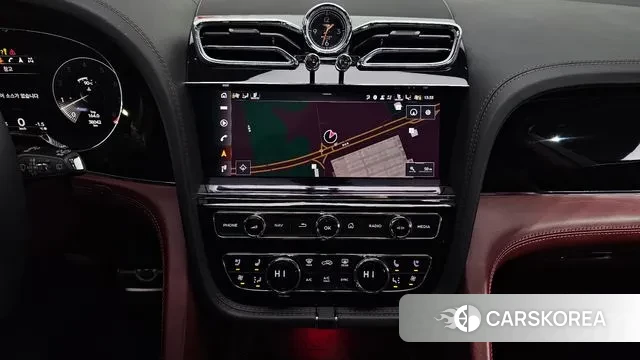 Bentley Bentayga 2023 Черный из Кореи, фото 5