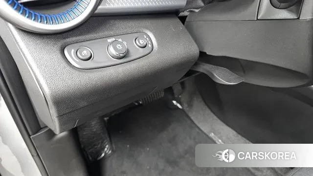 Chevrolet (GM Daewoo) Trax Crossover 2025 Белый из Кореи, фото 5