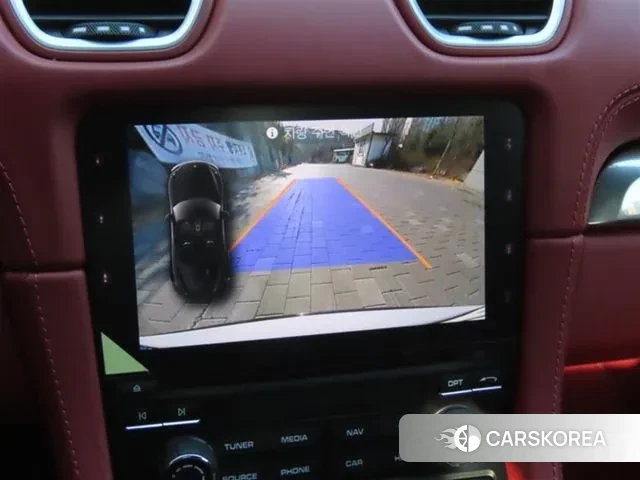 Porsche 718 Boxster 2023 Светло-серебряный цвет из Кореи, фото 5