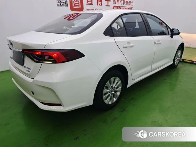 Toyota Corolla 2023 Белый из Китая, фото 5