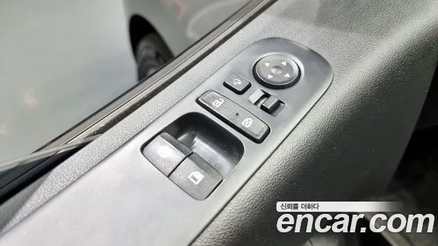 Hyundai Staria 2021 Серебряный из Кореи, фото 5