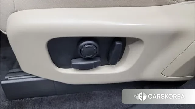 Land Rover Discovery 5 2020 Белый из Кореи, фото 5