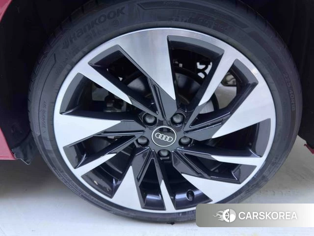 Audi A3 2023 Красный из Китая, фото 5