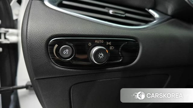 Chevrolet (GM Daewoo) The New Malibu 2019 Белый из Кореи, фото 5