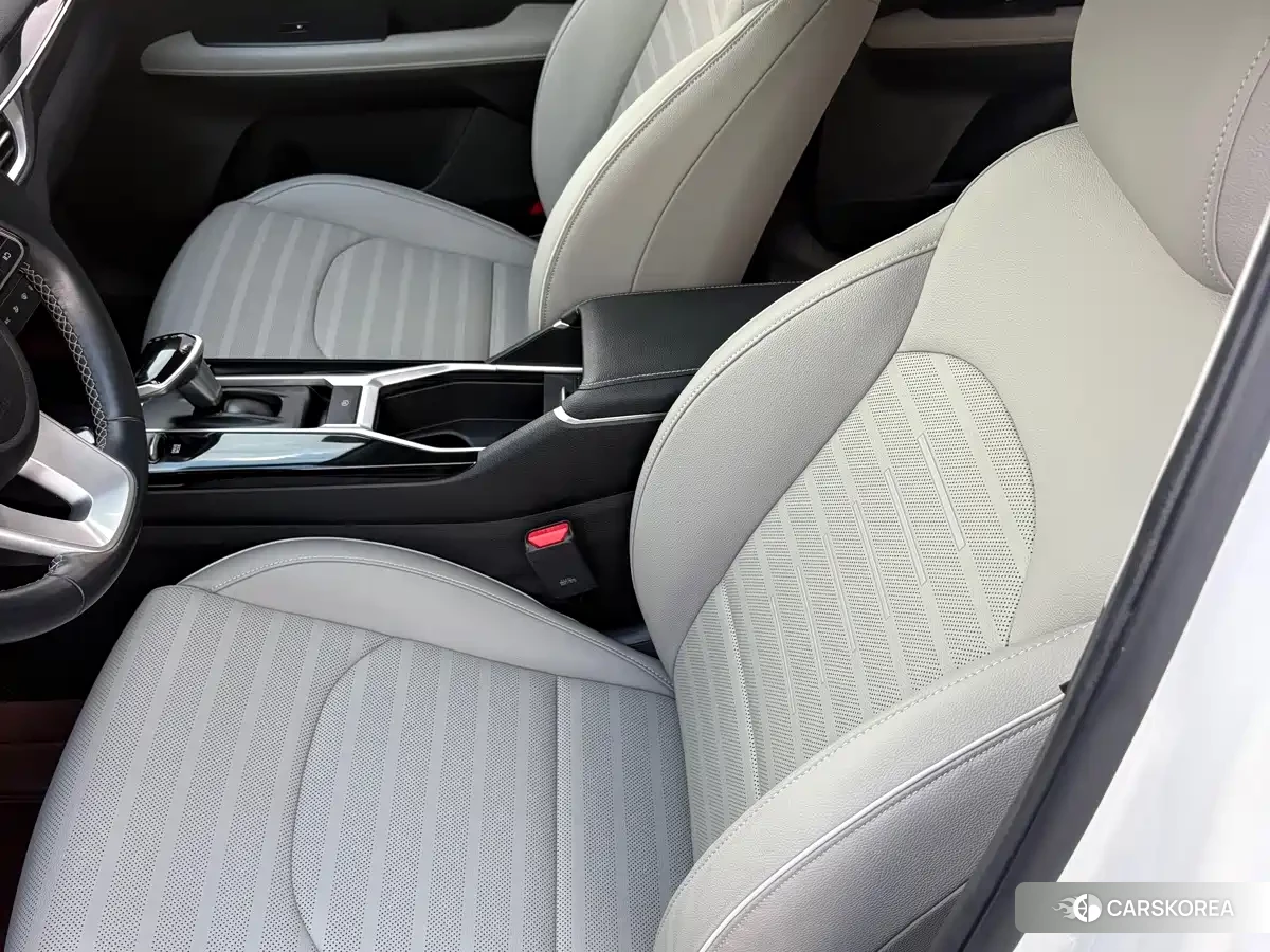 Kia K3 2023 Белый из Китая, фото 5