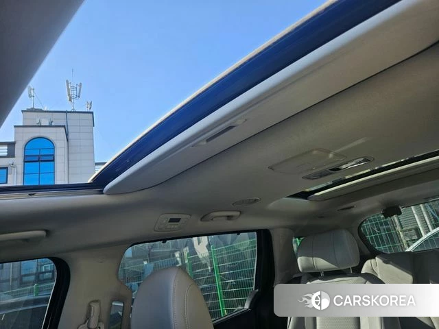 Kia Carnival 4th generation 2022 Белый из Кореи, фото 5