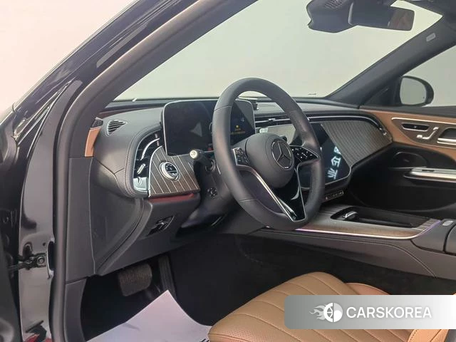 Mercedes-Benz E-class 2024 Черный из Китая, фото 5