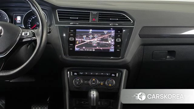 Volkswagen Tiguan second Generation 2020 Синий из Кореи, фото 5