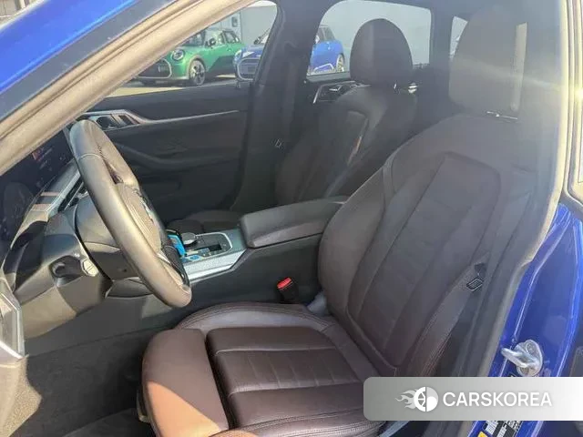 BMW i4 2023 Синий из Кореи, фото 5