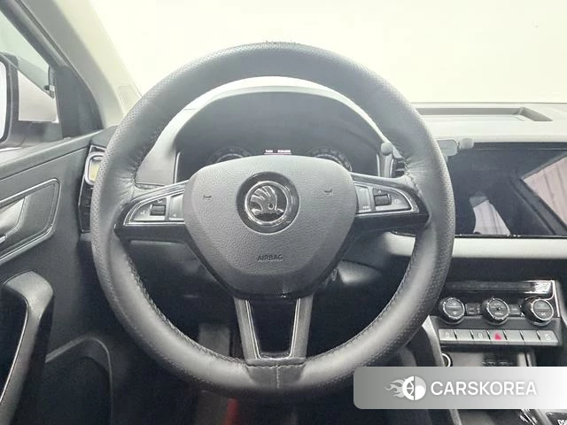 Skoda Krok 2021 Белый из Китая, фото 5