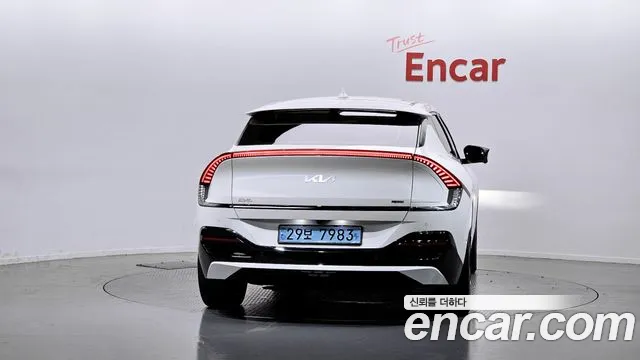 Kia EV6 2022 Белый из Кореи, фото 5