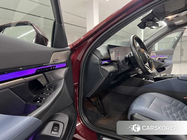 BMW i5 2024 Красный из Китая, фото 5