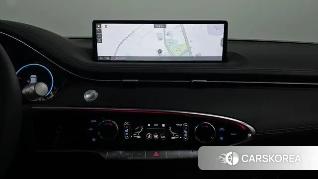 Genesis GV70 2023 Белый из Кореи, фото 5