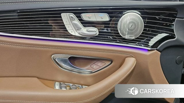 Mercedes-Benz E-Class W213 2021 Черный из Кореи, фото 5