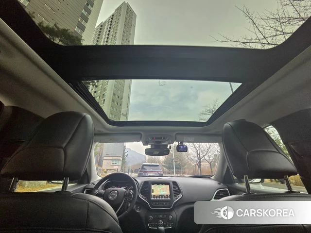 Jeep Cherokee (KL) 2018 Жемчужный цвет из Кореи, фото 5