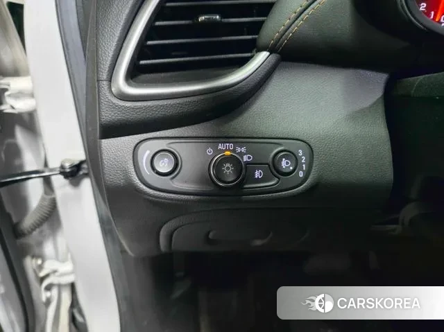 Chevrolet (GM Daewoo) The New Trax 2019 Белый из Кореи, фото 5