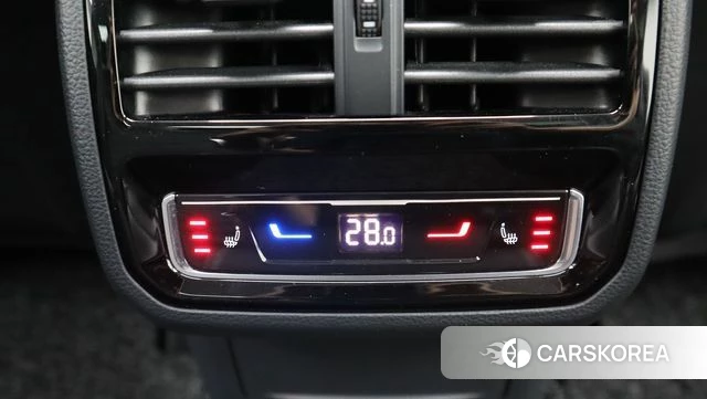 Volkswagen Passat GT (B8) 2022 Белый из Кореи, фото 5