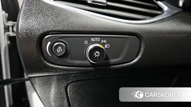 Chevrolet (GM Daewoo) The New Malibu 2019 Белый из Кореи, фото 5